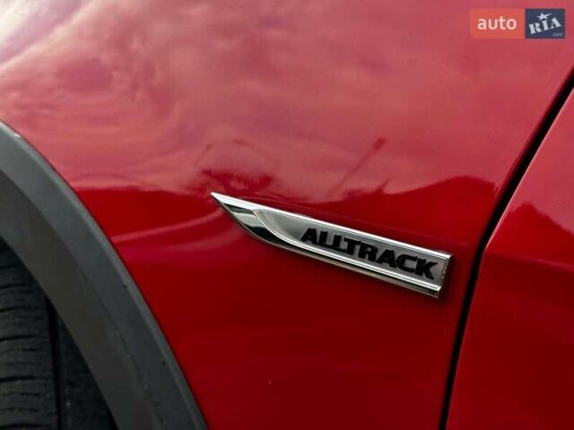 Красный Фольксваген Golf Alltrack, объемом двигателя 1.8 л и пробегом 133 тыс. км за 11980 $, фото 10 на Automoto.ua