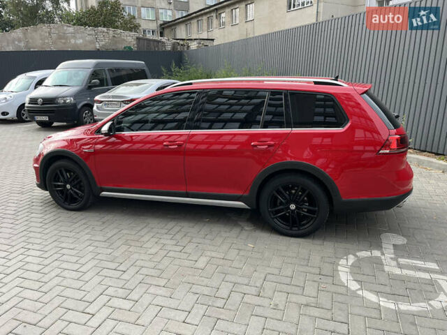 Красный Фольксваген Golf Alltrack, объемом двигателя 1.8 л и пробегом 208 тыс. км за 12499 $, фото 7 на Automoto.ua