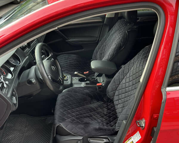 Красный Фольксваген Golf Alltrack, объемом двигателя 1.8 л и пробегом 208 тыс. км за 12499 $, фото 16 на Automoto.ua