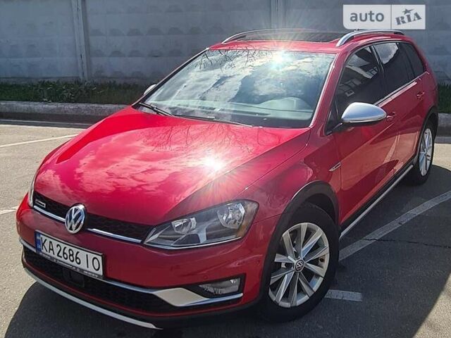 Красный Фольксваген Golf Alltrack, объемом двигателя 1.8 л и пробегом 90 тыс. км за 15700 $, фото 7 на Automoto.ua