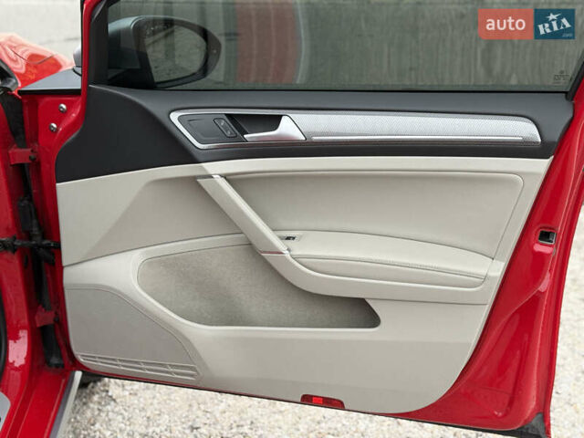Красный Фольксваген Golf Alltrack, объемом двигателя 1.8 л и пробегом 45 тыс. км за 16300 $, фото 32 на Automoto.ua