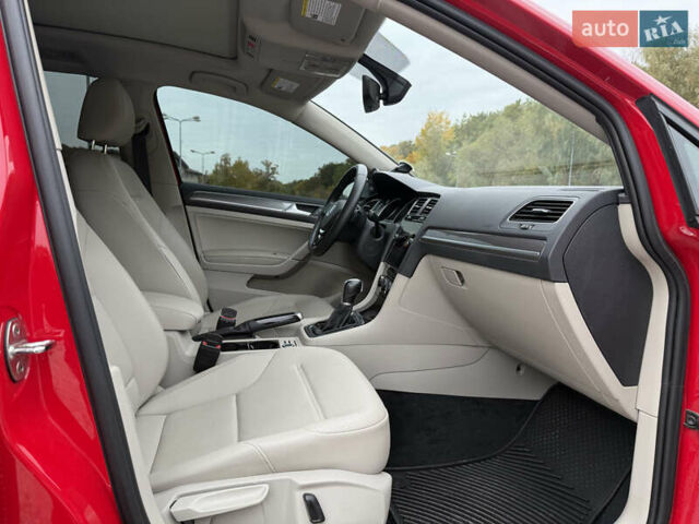 Красный Фольксваген Golf Alltrack, объемом двигателя 1.8 л и пробегом 45 тыс. км за 16300 $, фото 33 на Automoto.ua