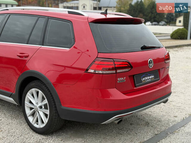 Красный Фольксваген Golf Alltrack, объемом двигателя 1.8 л и пробегом 45 тыс. км за 16300 $, фото 13 на Automoto.ua