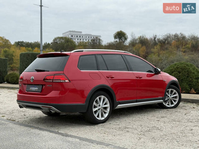 Красный Фольксваген Golf Alltrack, объемом двигателя 1.8 л и пробегом 45 тыс. км за 16300 $, фото 7 на Automoto.ua