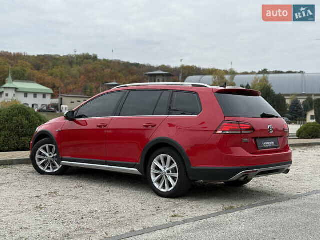 Красный Фольксваген Golf Alltrack, объемом двигателя 1.8 л и пробегом 45 тыс. км за 16300 $, фото 6 на Automoto.ua