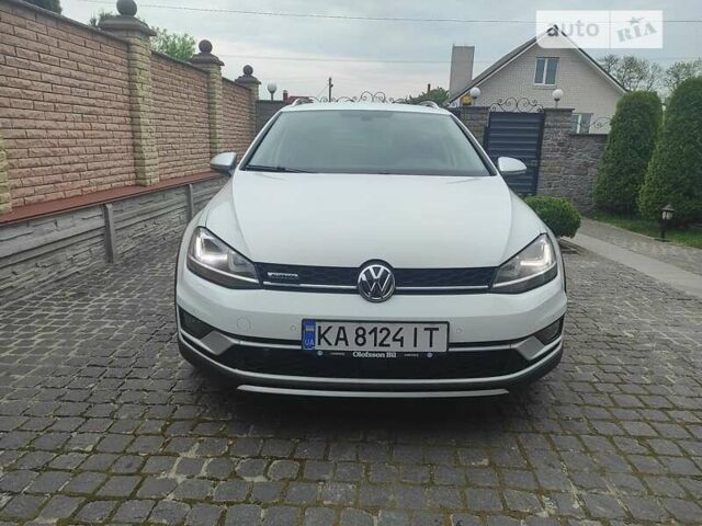 Фольксваген Golf Alltrack, объемом двигателя 2 л и пробегом 215 тыс. км за 17300 $, фото 4 на Automoto.ua