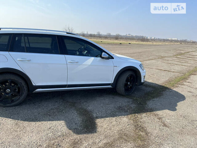 Фольксваген Golf Alltrack, объемом двигателя 1.8 л и пробегом 92 тыс. км за 16200 $, фото 17 на Automoto.ua