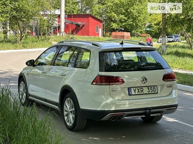 Фольксваген Golf Alltrack, объемом двигателя 2 л и пробегом 171 тыс. км за 16100 $, фото 4 на Automoto.ua