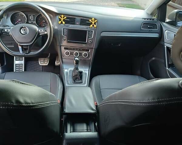 Серый Фольксваген Golf Alltrack, объемом двигателя 1.97 л и пробегом 168 тыс. км за 15150 $, фото 44 на Automoto.ua