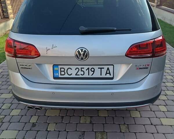 Серый Фольксваген Golf Alltrack, объемом двигателя 1.97 л и пробегом 168 тыс. км за 15150 $, фото 22 на Automoto.ua
