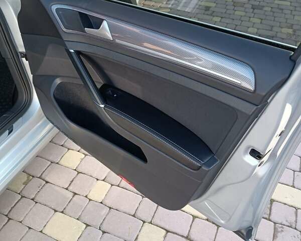 Серый Фольксваген Golf Alltrack, объемом двигателя 1.97 л и пробегом 168 тыс. км за 15150 $, фото 35 на Automoto.ua