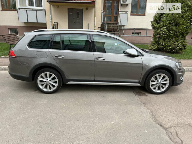 Сірий Фольксваген Golf Alltrack, об'ємом двигуна 1.97 л та пробігом 307 тис. км за 15999 $, фото 7 на Automoto.ua