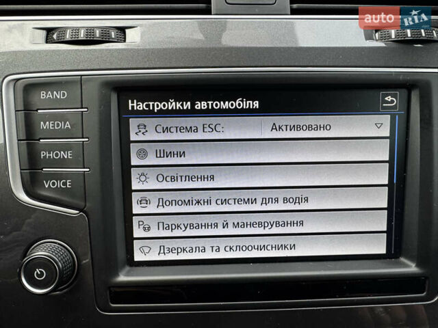 Серый Фольксваген Golf Alltrack, объемом двигателя 1.97 л и пробегом 263 тыс. км за 15555 $, фото 22 на Automoto.ua