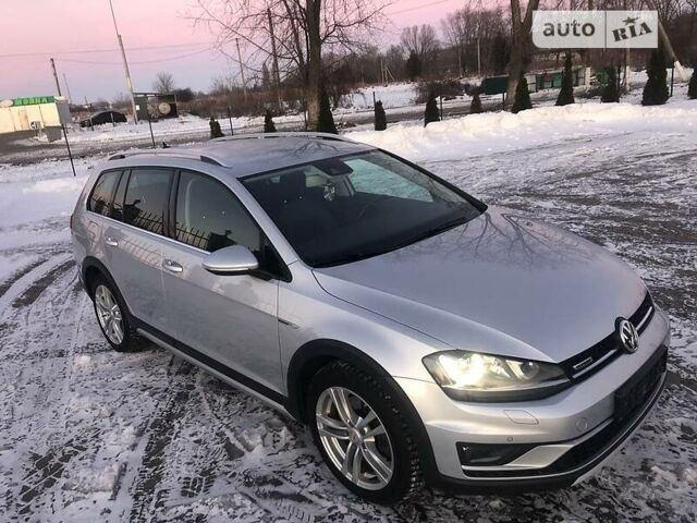 Сірий Фольксваген Golf Alltrack, об'ємом двигуна 2 л та пробігом 208 тис. км за 18500 $, фото 7 на Automoto.ua