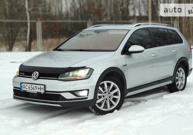 Серый Фольксваген Golf Alltrack, объемом двигателя 0 л и пробегом 281 тыс. км за 13550 $, фото 69 на Automoto.ua