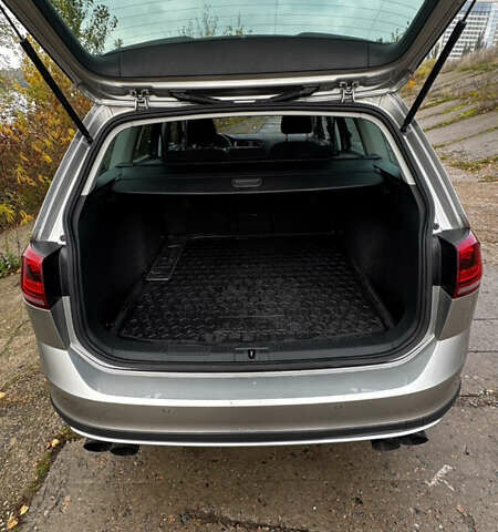 Серый Фольксваген Golf Alltrack, объемом двигателя 1.97 л и пробегом 263 тыс. км за 15555 $, фото 6 на Automoto.ua