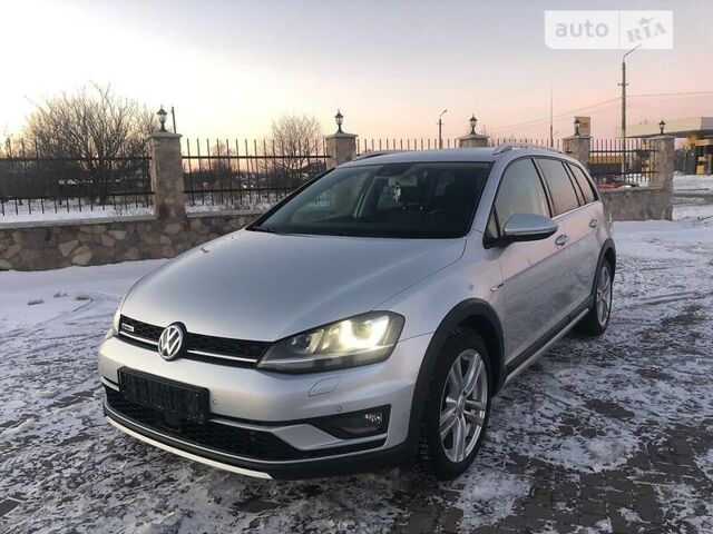 Сірий Фольксваген Golf Alltrack, об'ємом двигуна 2 л та пробігом 208 тис. км за 18500 $, фото 2 на Automoto.ua