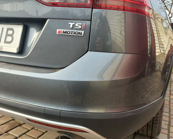 Серый Фольксваген Golf Alltrack, объемом двигателя 1.8 л и пробегом 101 тыс. км за 14500 $, фото 3 на Automoto.ua