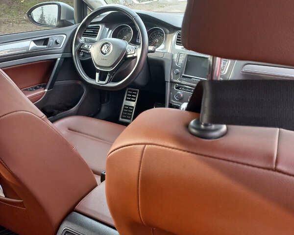 Серый Фольксваген Golf Alltrack, объемом двигателя 1.8 л и пробегом 101 тыс. км за 14500 $, фото 5 на Automoto.ua