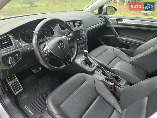 Серый Фольксваген Golf Alltrack, объемом двигателя 1.8 л и пробегом 90 тыс. км за 16000 $, фото 8 на Automoto.ua