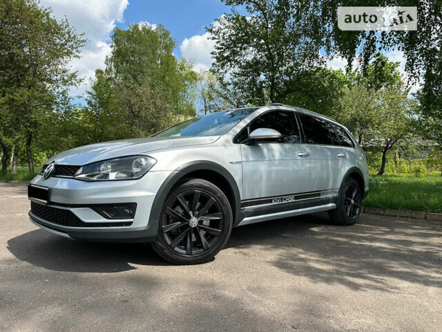 Серый Фольксваген Golf Alltrack, объемом двигателя 1.8 л и пробегом 95 тыс. км за 13750 $, фото 2 на Automoto.ua