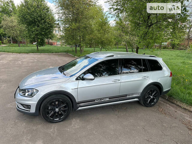 Серый Фольксваген Golf Alltrack, объемом двигателя 1.8 л и пробегом 95 тыс. км за 13750 $, фото 6 на Automoto.ua