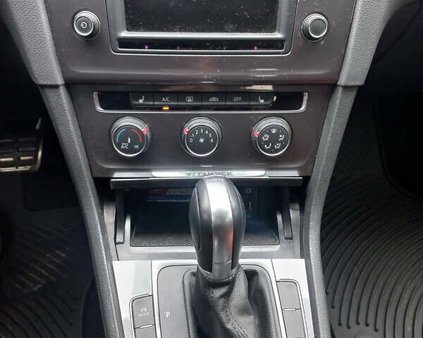 Серый Фольксваген Golf Alltrack, объемом двигателя 1.8 л и пробегом 101 тыс. км за 14500 $, фото 14 на Automoto.ua