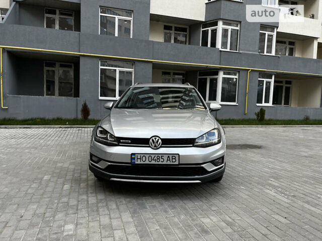 Сірий Фольксваген Golf Alltrack, об'ємом двигуна 1.8 л та пробігом 158 тис. км за 12550 $, фото 3 на Automoto.ua