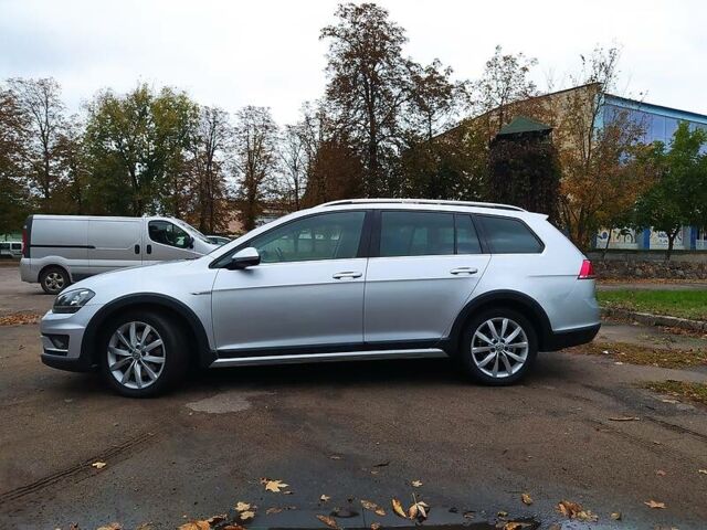 Серый Фольксваген Golf Alltrack, объемом двигателя 2 л и пробегом 270 тыс. км за 14600 $, фото 4 на Automoto.ua