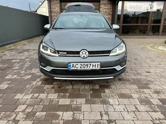 Серый Фольксваген Golf Alltrack, объемом двигателя 2 л и пробегом 205 тыс. км за 19999 $, фото 23 на Automoto.ua