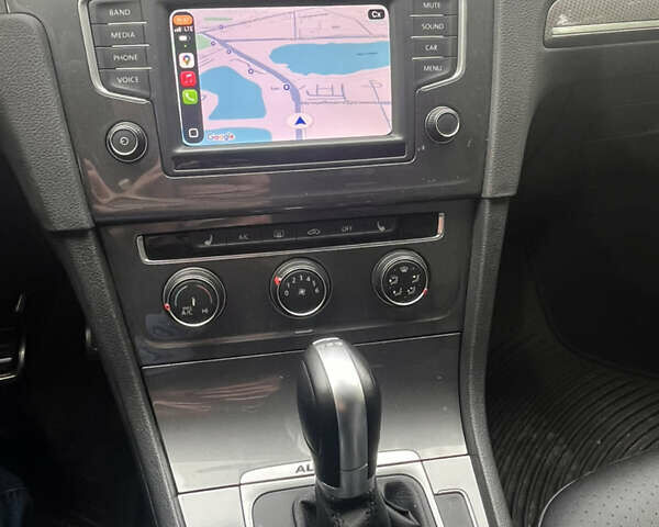 Серый Фольксваген Golf Alltrack, объемом двигателя 1.8 л и пробегом 92 тыс. км за 16600 $, фото 10 на Automoto.ua