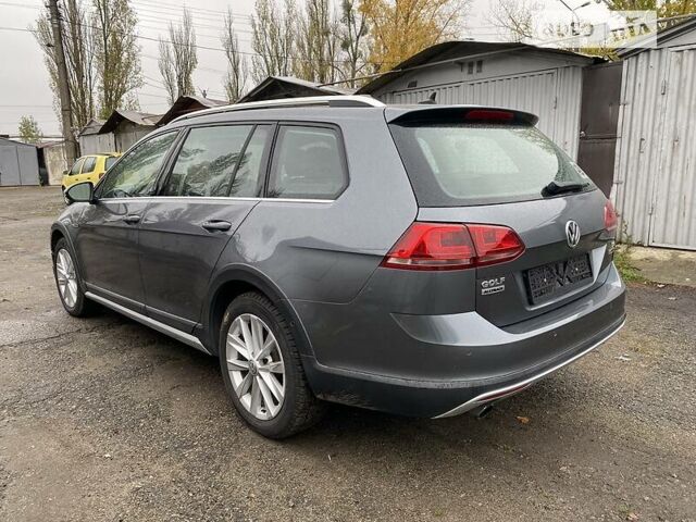 Серый Фольксваген Golf Alltrack, объемом двигателя 1.8 л и пробегом 113 тыс. км за 14000 $, фото 4 на Automoto.ua