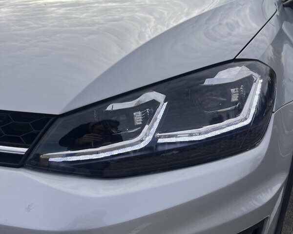 Серый Фольксваген Golf Alltrack, объемом двигателя 1.8 л и пробегом 92 тыс. км за 16600 $, фото 6 на Automoto.ua