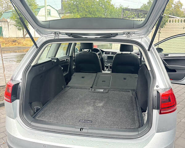 Серый Фольксваген Golf Alltrack, объемом двигателя 1.8 л и пробегом 128 тыс. км за 14200 $, фото 17 на Automoto.ua