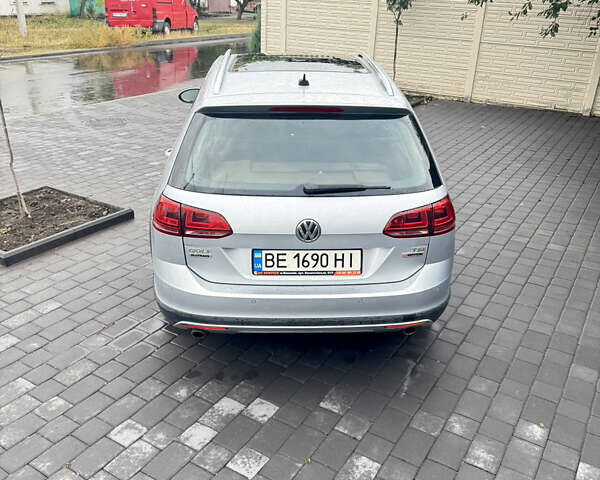 Серый Фольксваген Golf Alltrack, объемом двигателя 1.8 л и пробегом 128 тыс. км за 14200 $, фото 7 на Automoto.ua