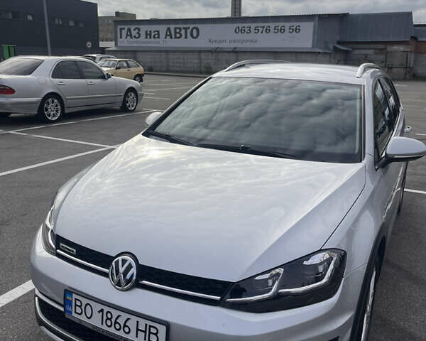 Серый Фольксваген Golf Alltrack, объемом двигателя 1.8 л и пробегом 92 тыс. км за 16600 $, фото 5 на Automoto.ua