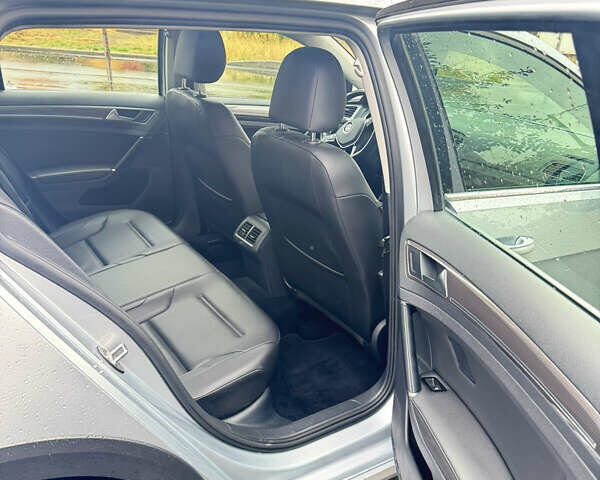 Серый Фольксваген Golf Alltrack, объемом двигателя 1.8 л и пробегом 128 тыс. км за 14200 $, фото 23 на Automoto.ua
