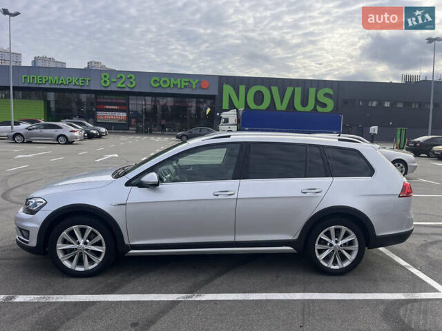 Серый Фольксваген Golf Alltrack, объемом двигателя 1.8 л и пробегом 92 тыс. км за 16600 $, фото 4 на Automoto.ua
