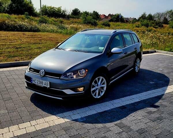 Серый Фольксваген Golf Alltrack, объемом двигателя 1.8 л и пробегом 90 тыс. км за 15499 $, фото 5 на Automoto.ua