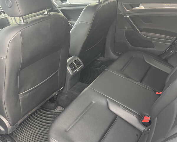 Серый Фольксваген Golf Alltrack, объемом двигателя 1.8 л и пробегом 92 тыс. км за 16600 $, фото 23 на Automoto.ua