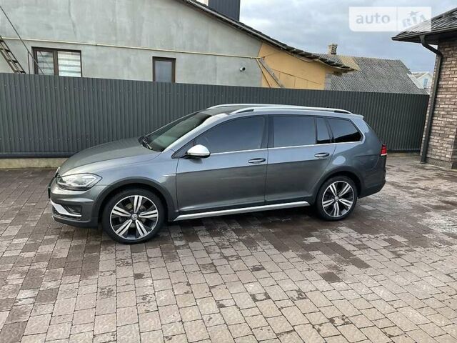 Серый Фольксваген Golf Alltrack, объемом двигателя 2 л и пробегом 205 тыс. км за 19999 $, фото 12 на Automoto.ua