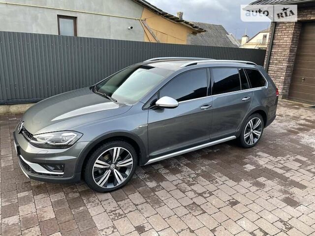 Серый Фольксваген Golf Alltrack, объемом двигателя 2 л и пробегом 205 тыс. км за 19999 $, фото 10 на Automoto.ua