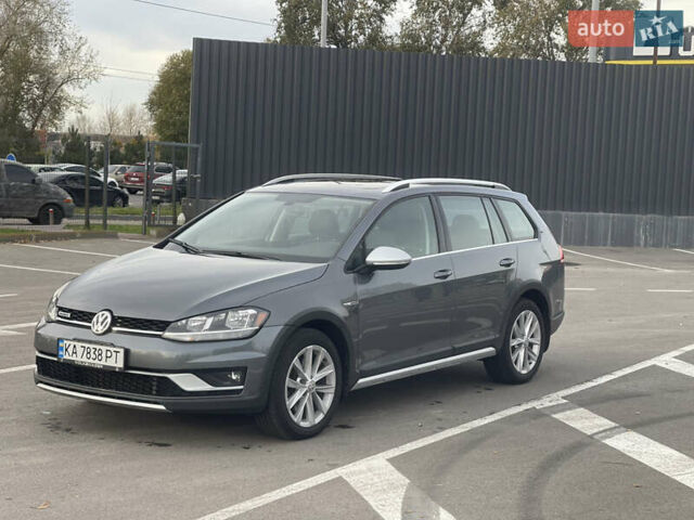 Серый Фольксваген Golf Alltrack, объемом двигателя 1.8 л и пробегом 116 тыс. км за 16550 $, фото 2 на Automoto.ua