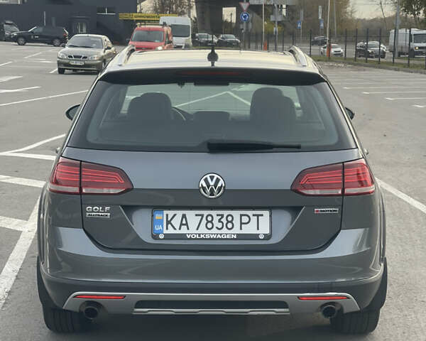Серый Фольксваген Golf Alltrack, объемом двигателя 1.8 л и пробегом 116 тыс. км за 16550 $, фото 3 на Automoto.ua