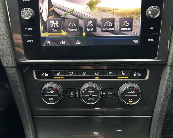 Серый Фольксваген Golf Alltrack, объемом двигателя 2 л и пробегом 185 тыс. км за 19900 $, фото 25 на Automoto.ua