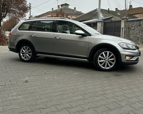 Серый Фольксваген Golf Alltrack, объемом двигателя 2 л и пробегом 185 тыс. км за 19900 $, фото 9 на Automoto.ua