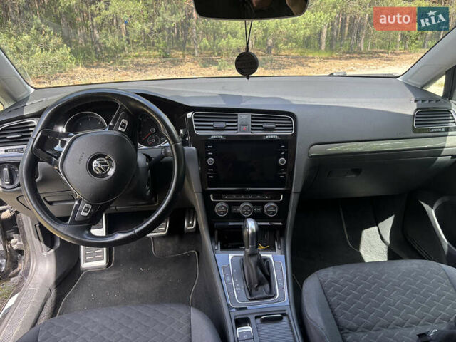 Сірий Фольксваген Golf Alltrack, об'ємом двигуна 1.6 л та пробігом 230 тис. км за 13600 $, фото 9 на Automoto.ua