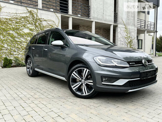 Серый Фольксваген Golf Alltrack, объемом двигателя 2 л и пробегом 186 тыс. км за 21499 $, фото 4 на Automoto.ua