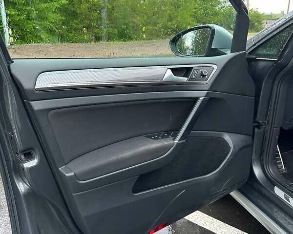 Серый Фольксваген Golf Alltrack, объемом двигателя 2 л и пробегом 254 тыс. км за 19500 $, фото 14 на Automoto.ua