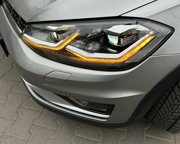 Серый Фольксваген Golf Alltrack, объемом двигателя 2 л и пробегом 185 тыс. км за 19900 $, фото 23 на Automoto.ua